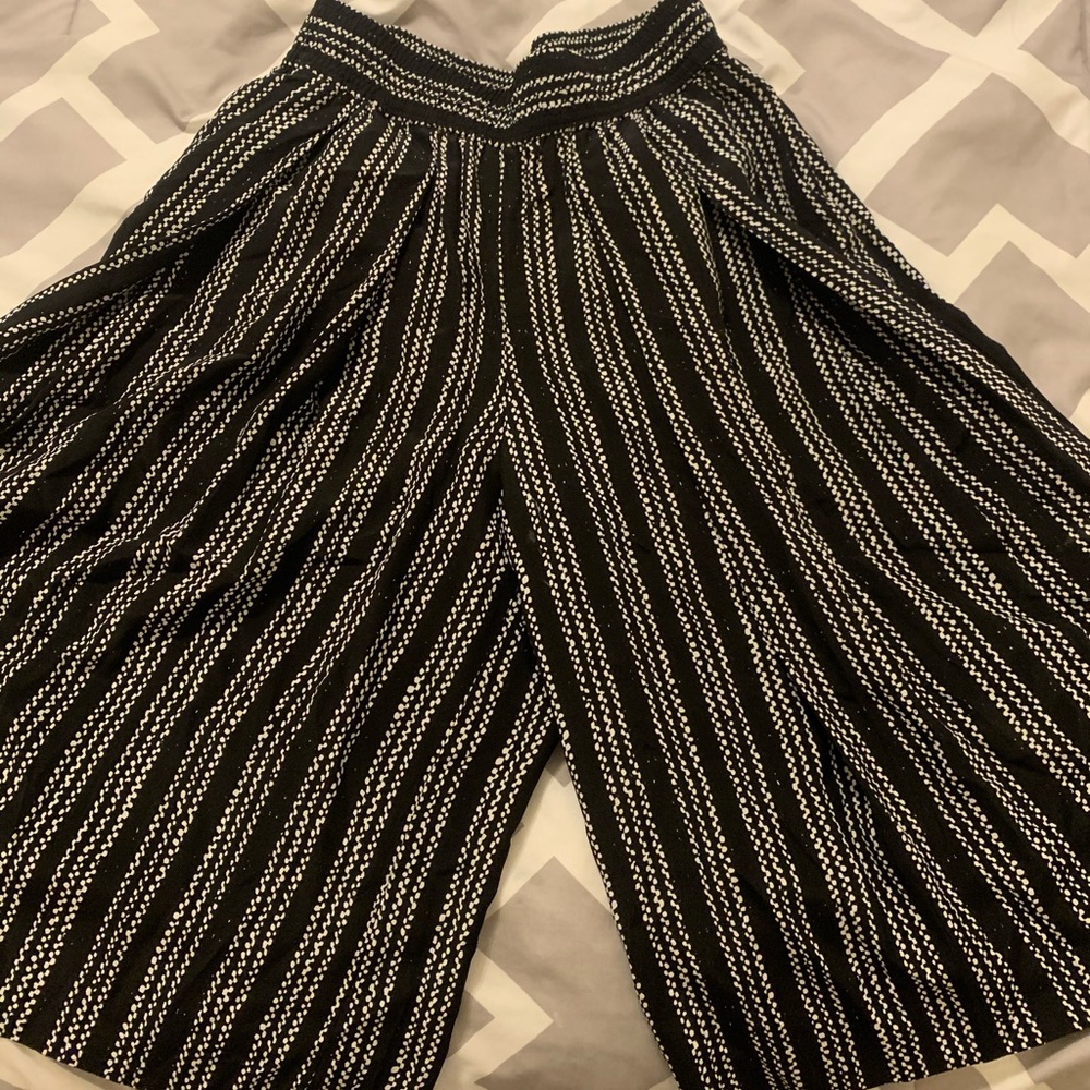Club Monaco Black and White Culottes